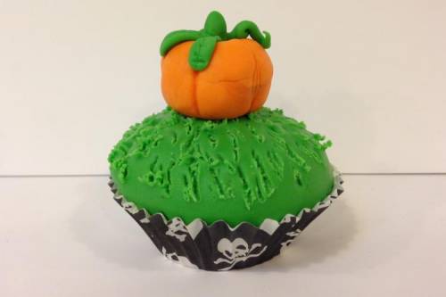 cupcake halloween.jpg